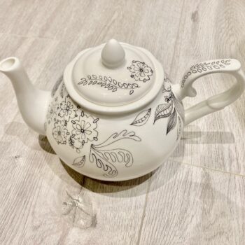 Bone China Jacobean design Teapot